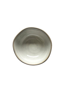 Sm Off white ceramic bowl with slight grey rim: