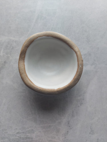 Pinch Bowl with Trim