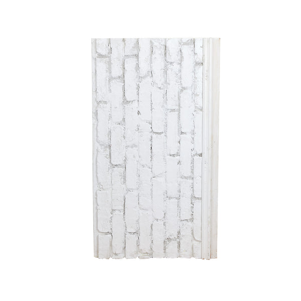 Sm White Brick Patterned Foam On Wood