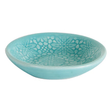 Sm Shallow Blue Dish With Flower Pattern